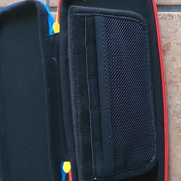 Nintendo Switch Mario Case! - Picture 5 of 10